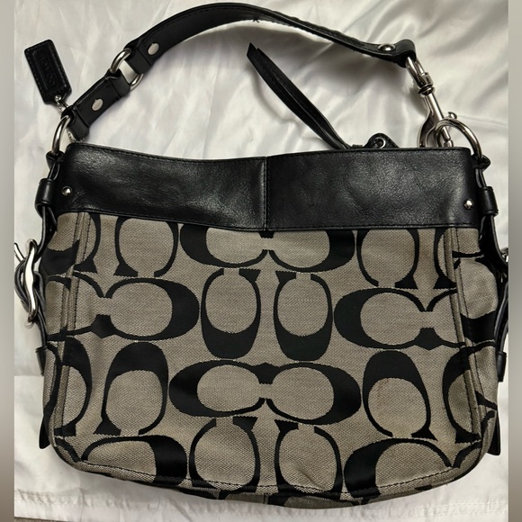 Coach purse - Picture 2 of 7